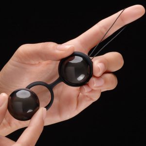 Lelo Luna Beads Noir BondageBox UK